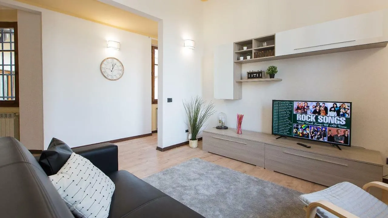Rental In Rome - Santa Maria Novella Palace Florence Apartment