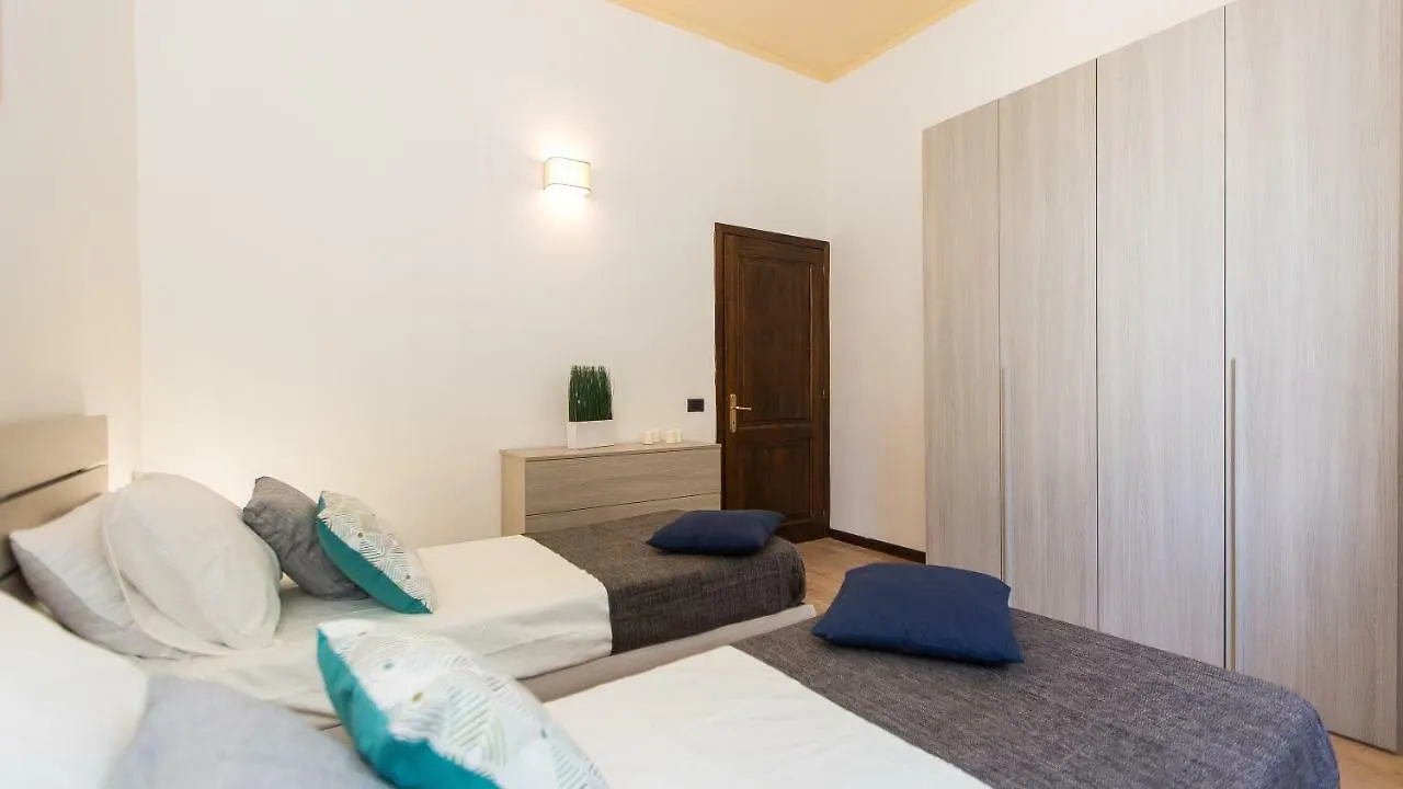 Апартаменты Rental In Rome - Santa Maria Novella Palace Флоренция Италия