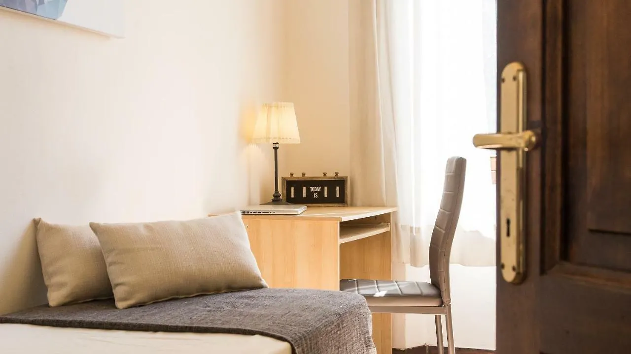 Apartment Rental In Rome - Santa Maria Novella Palace Florence Italy