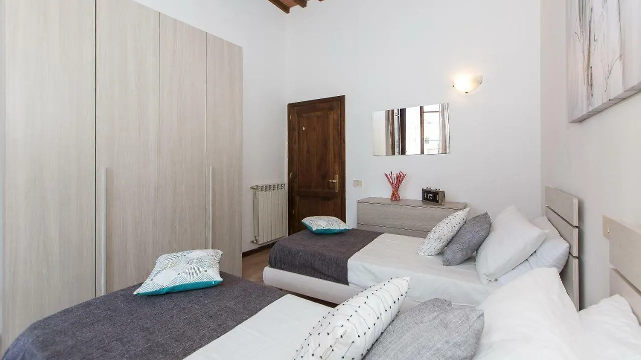Rental In Rome - Santa Maria Novella Palace Florence Apartment